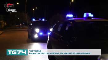 VITTORIA - DROGA TRA FRUTTA E VERDURA, UN ARRESTO ED UNA DENUNCIA